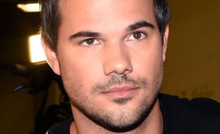 taylor lautner net worth